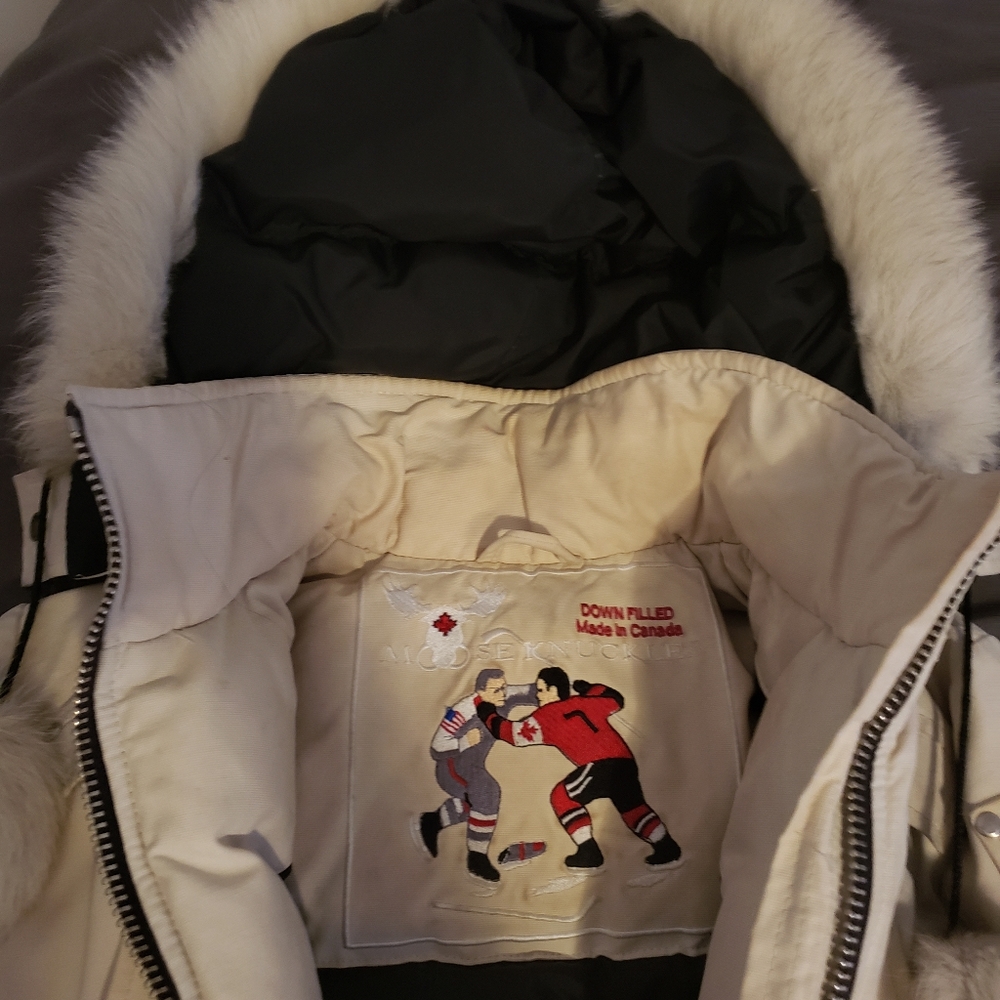Mooseknuckles Ladies Jacket - Picture 4 of 4